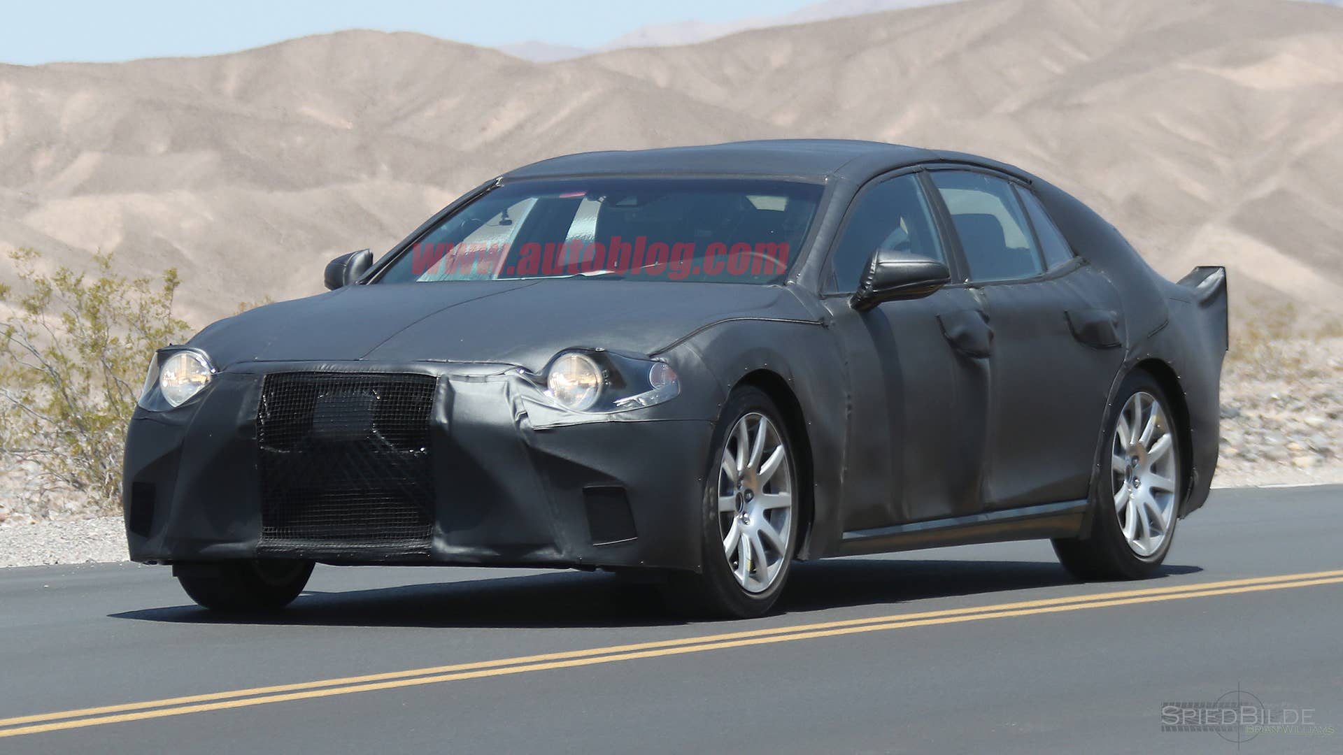 Lexus LS Spy Photo