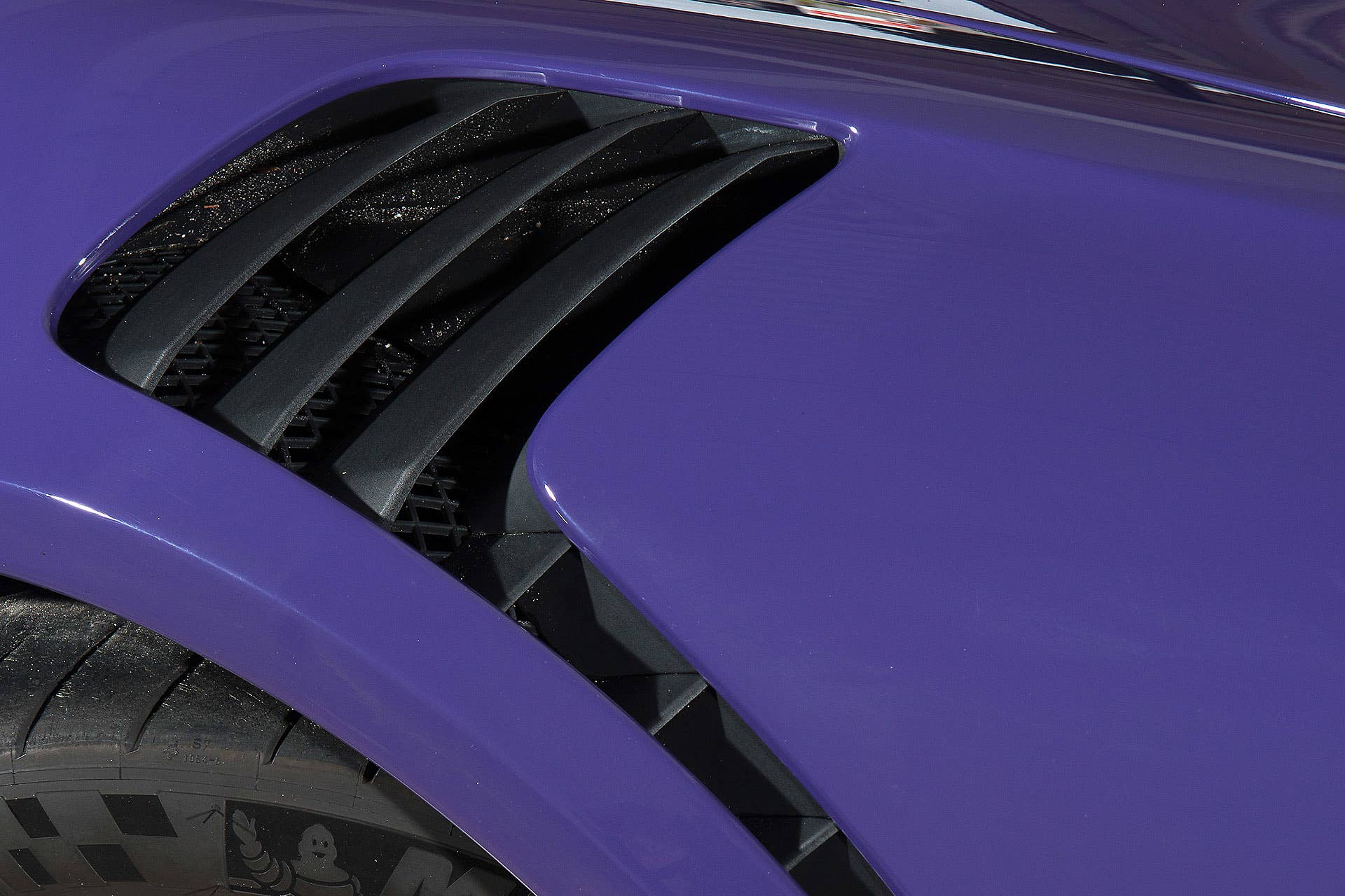 2016 Porsche 911 GT3 RS fender vent