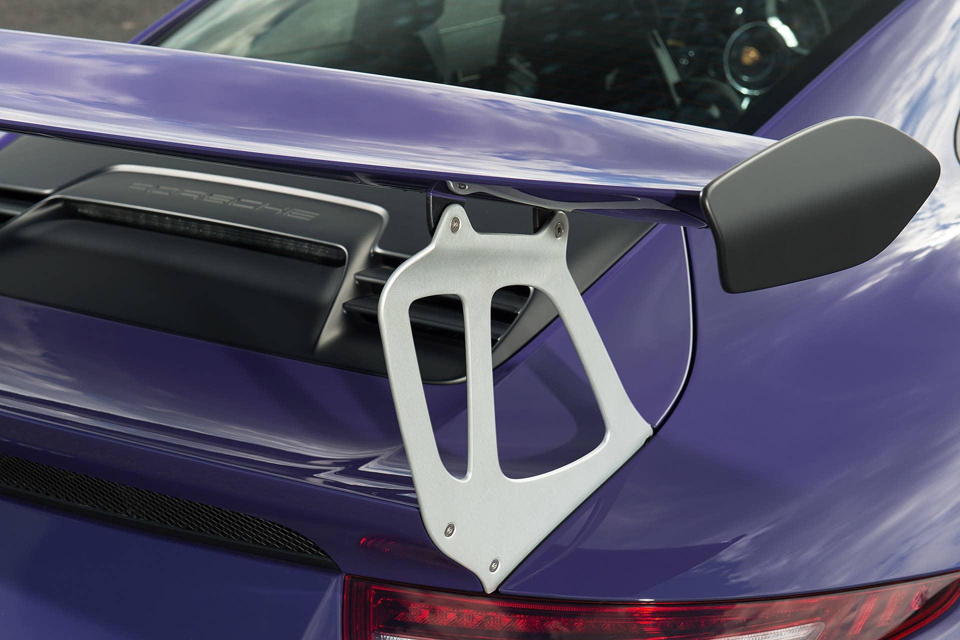 2016 Porsche 911 GT3 RS rear wing