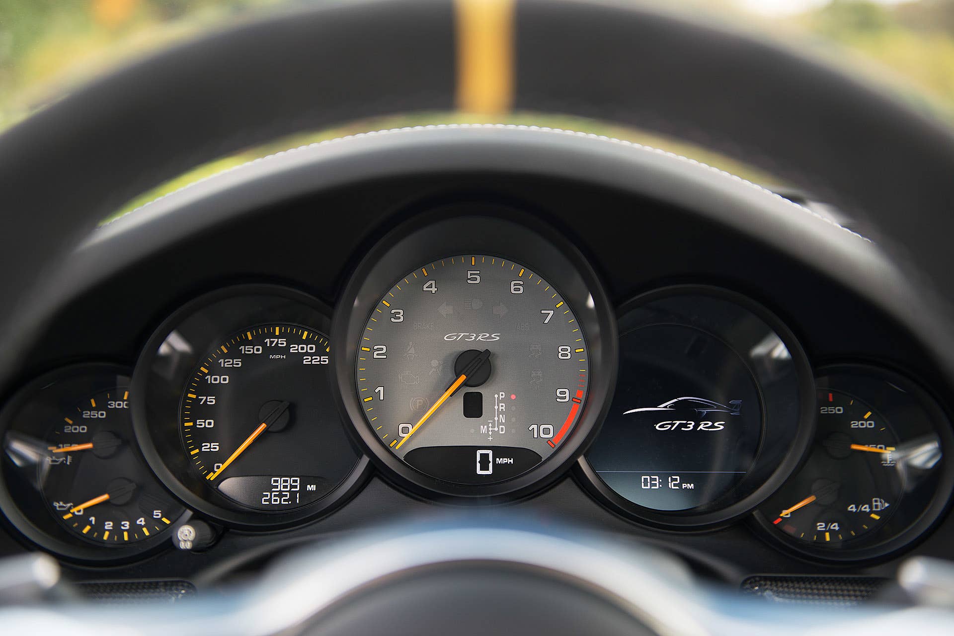 2016 Porsche 911 GT3 RS gauges