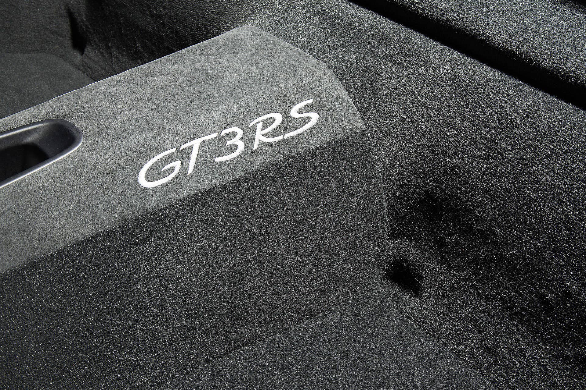 2016 Porsche 911 GT3 RS rear seat delete