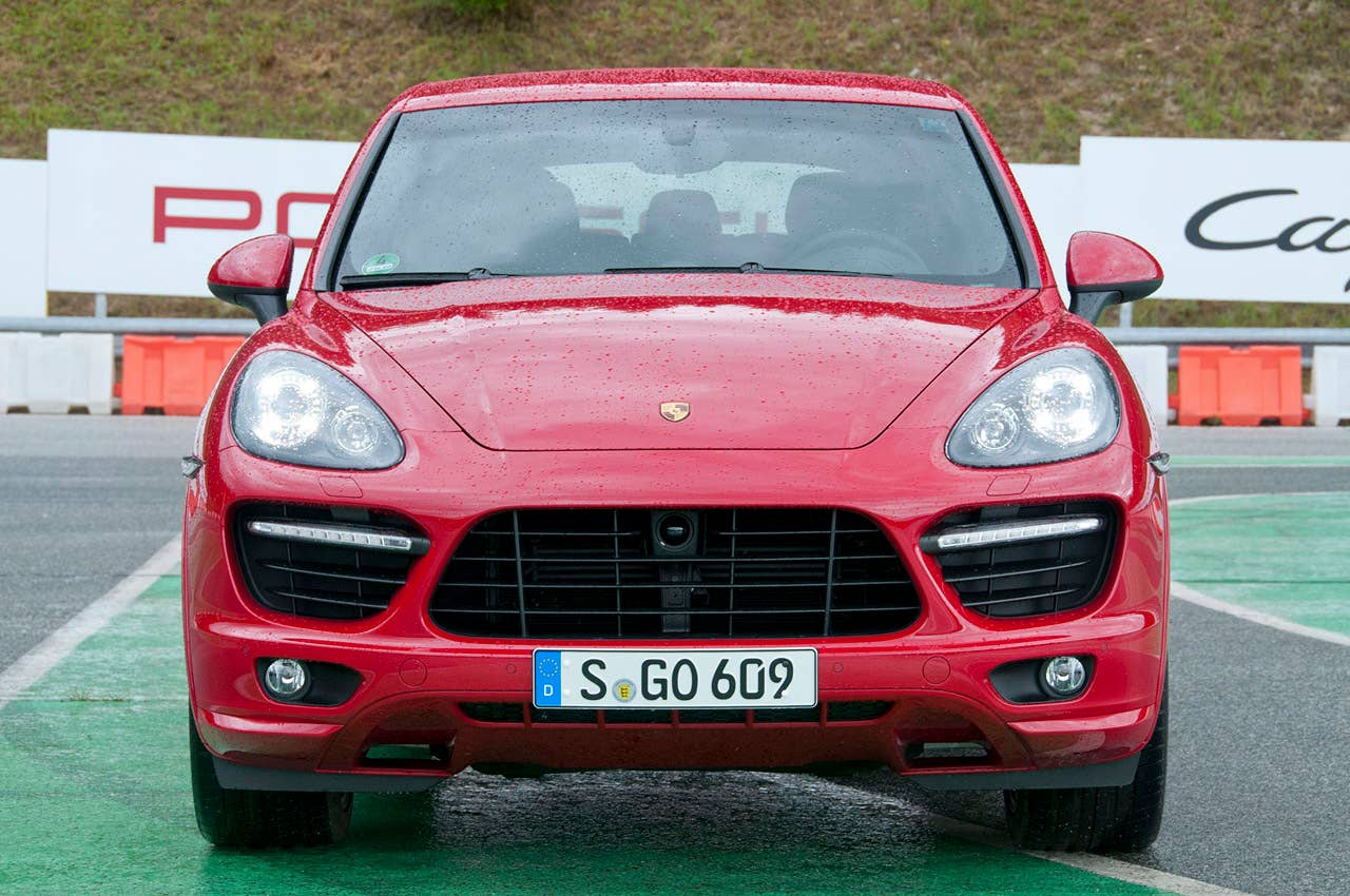 2013 Porsche Cayenne GTS front view