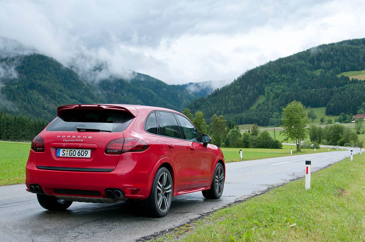 2013 Porsche Cayenne GTS rear 3/4 view