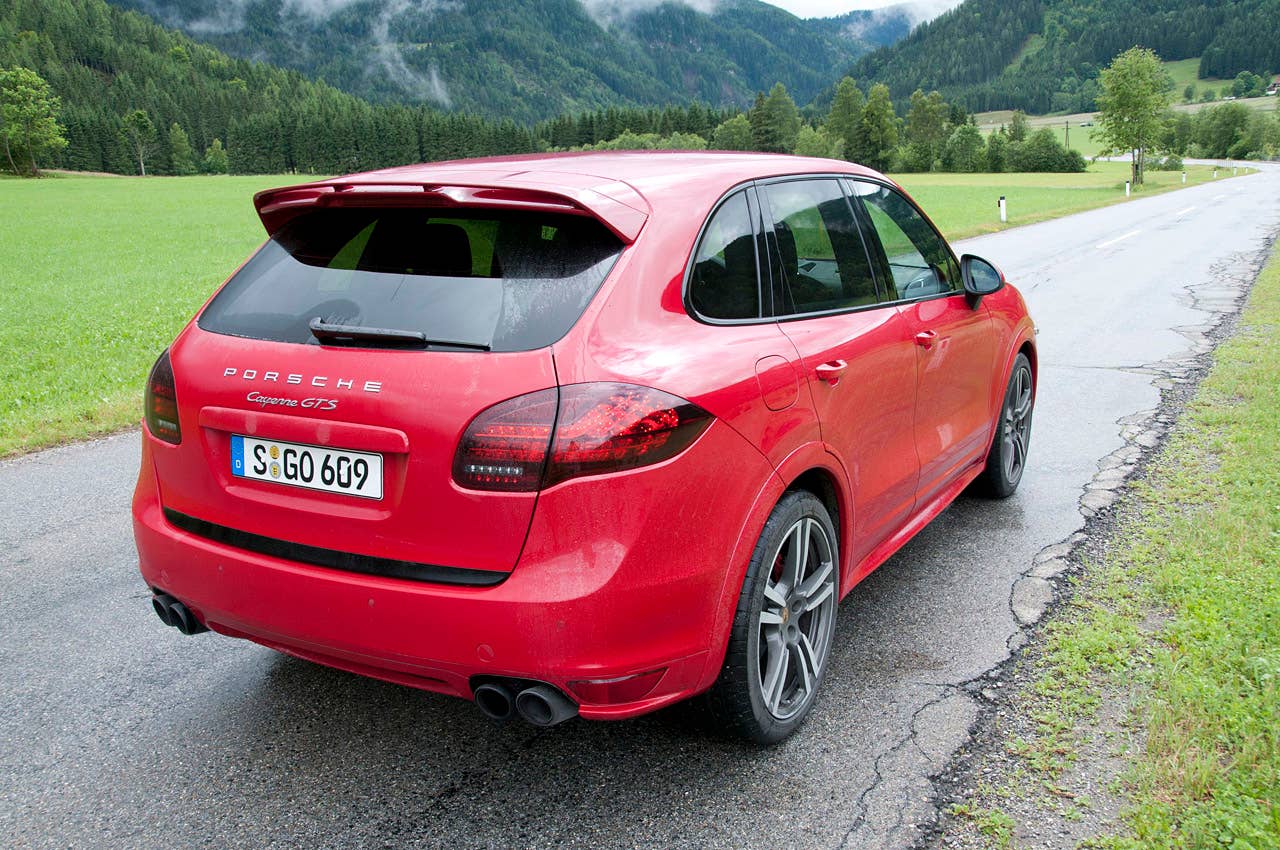 2013 Porsche Cayenne GTS rear 3/4 view
