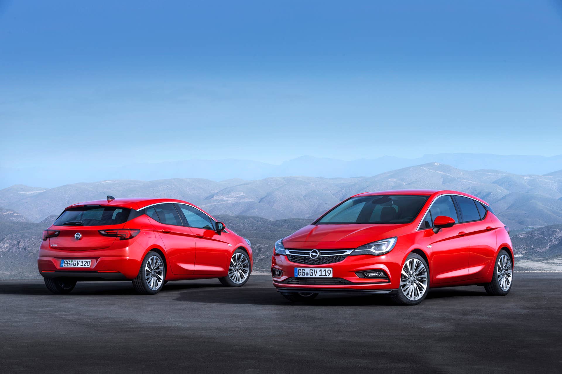 2016 Opel Astra front rear 3/4