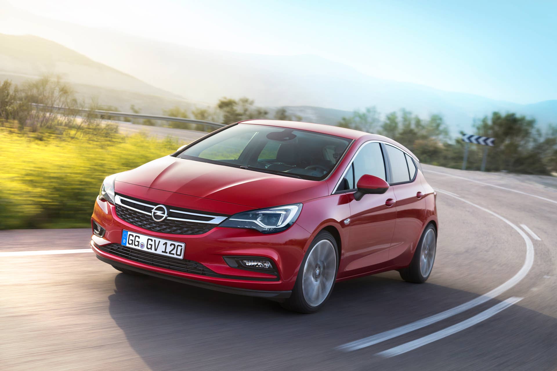 2016 Opel Astra front 3/4 road