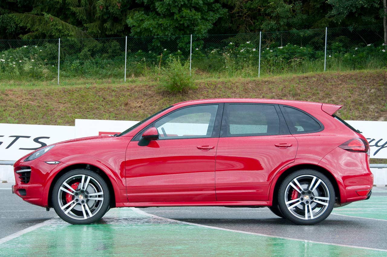 2013 Porsche Cayenne GTS side view