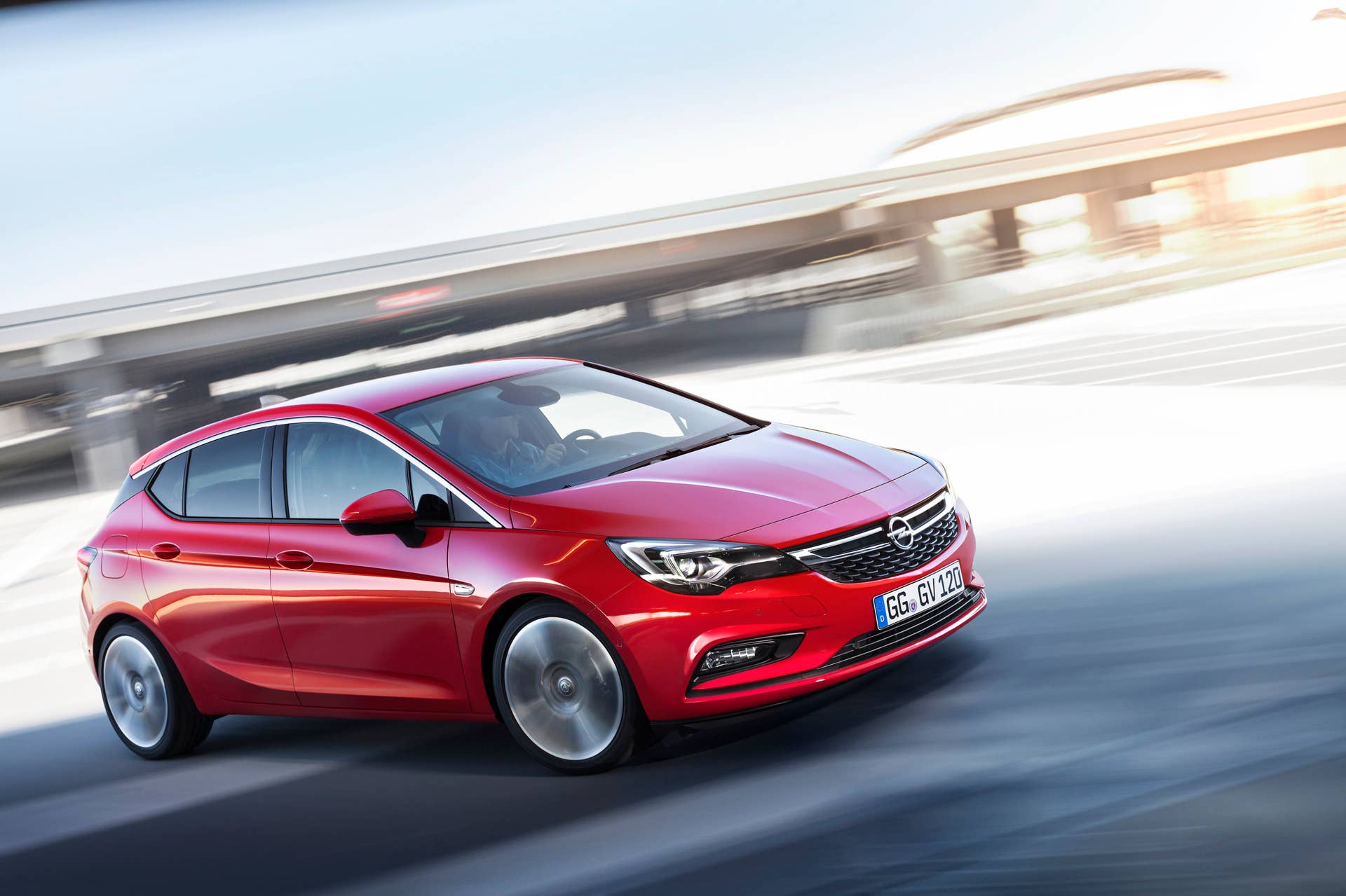 2016 Opel Astra front side 3/4