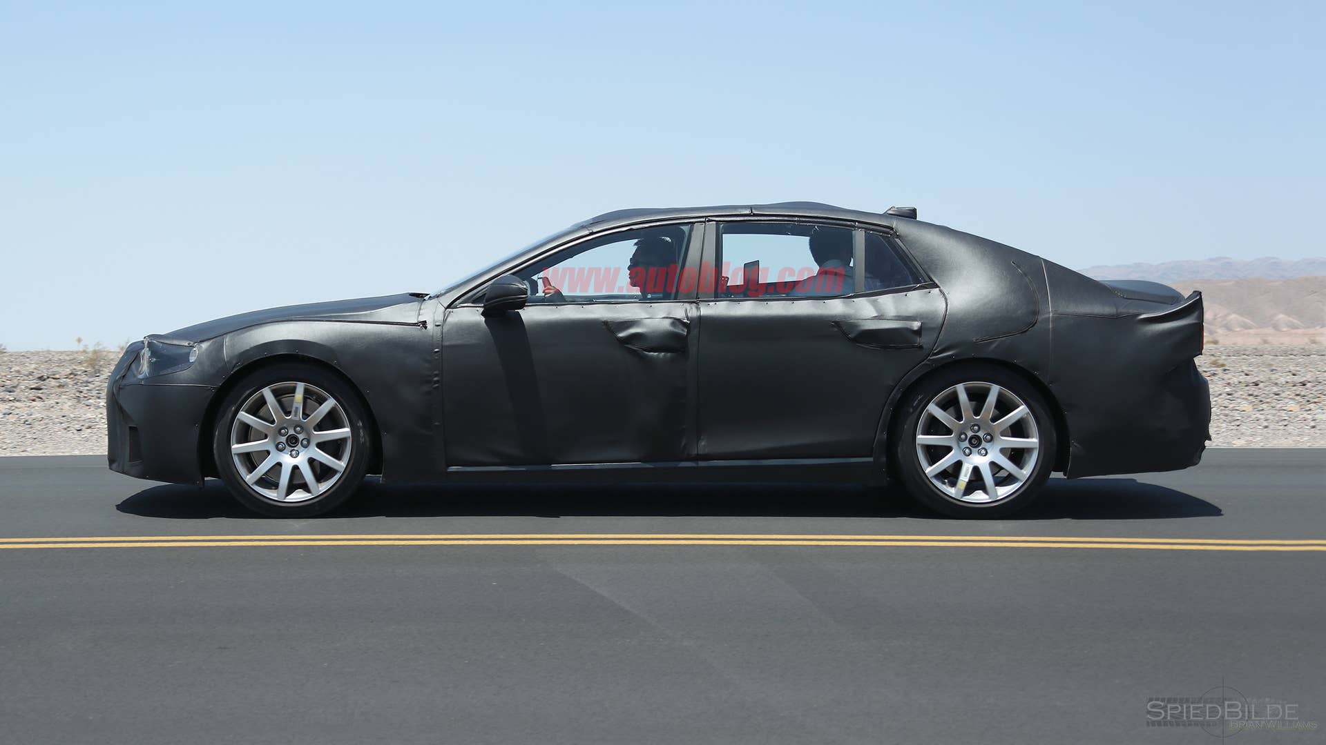 Lexus LS Spy Photo