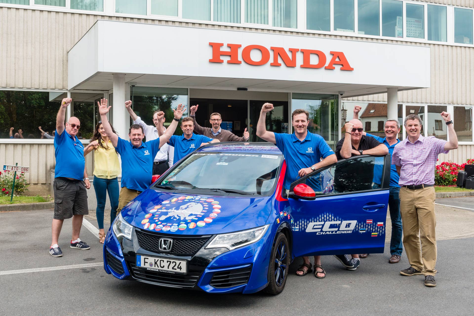honda civic tourer guinness world record team