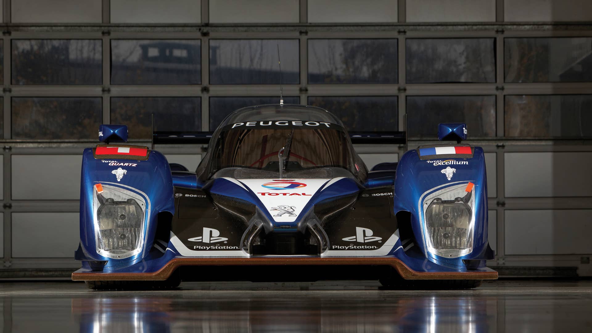 2008 Peugeot 908 HDi FAP front