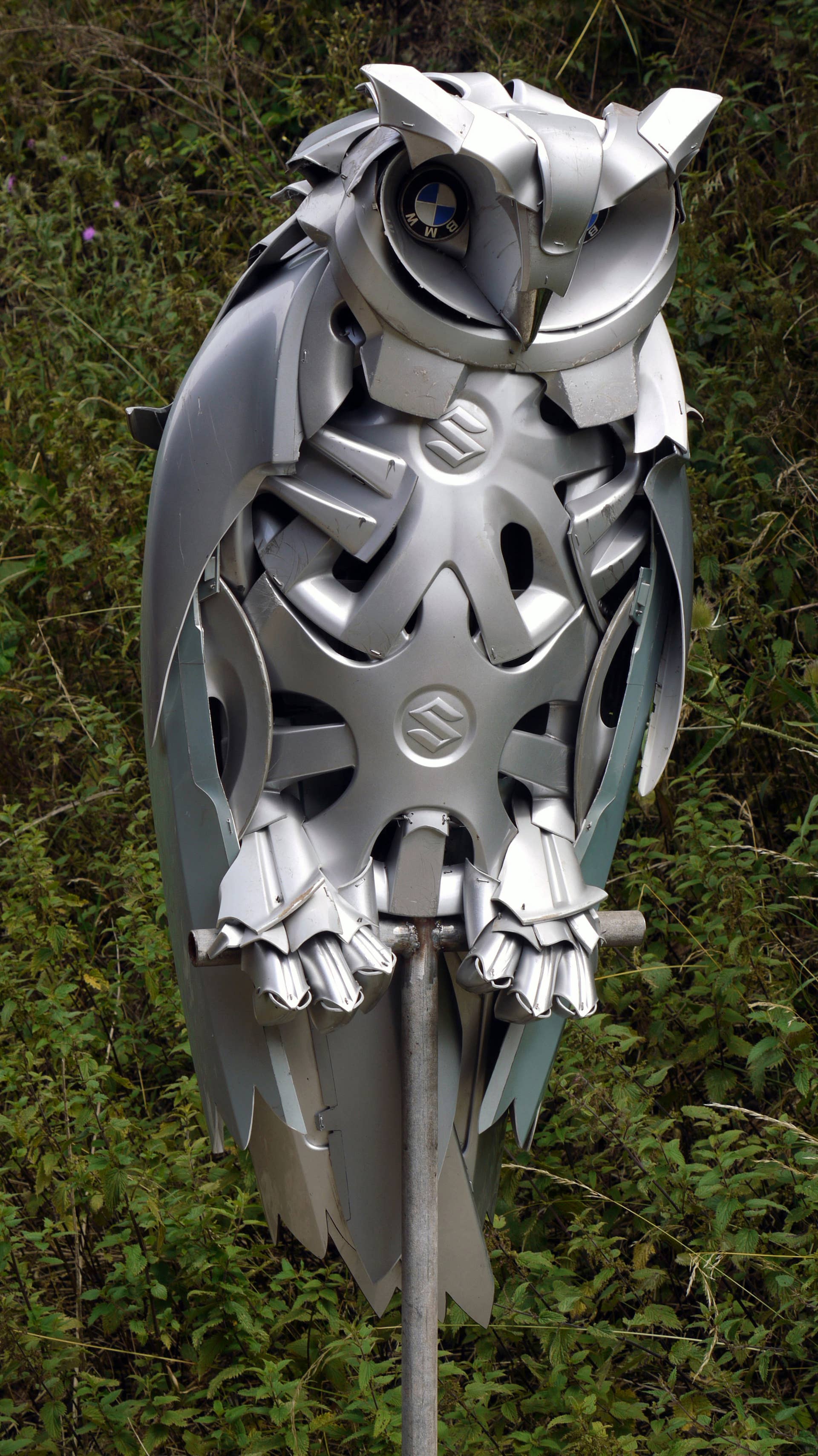Hubcap owl