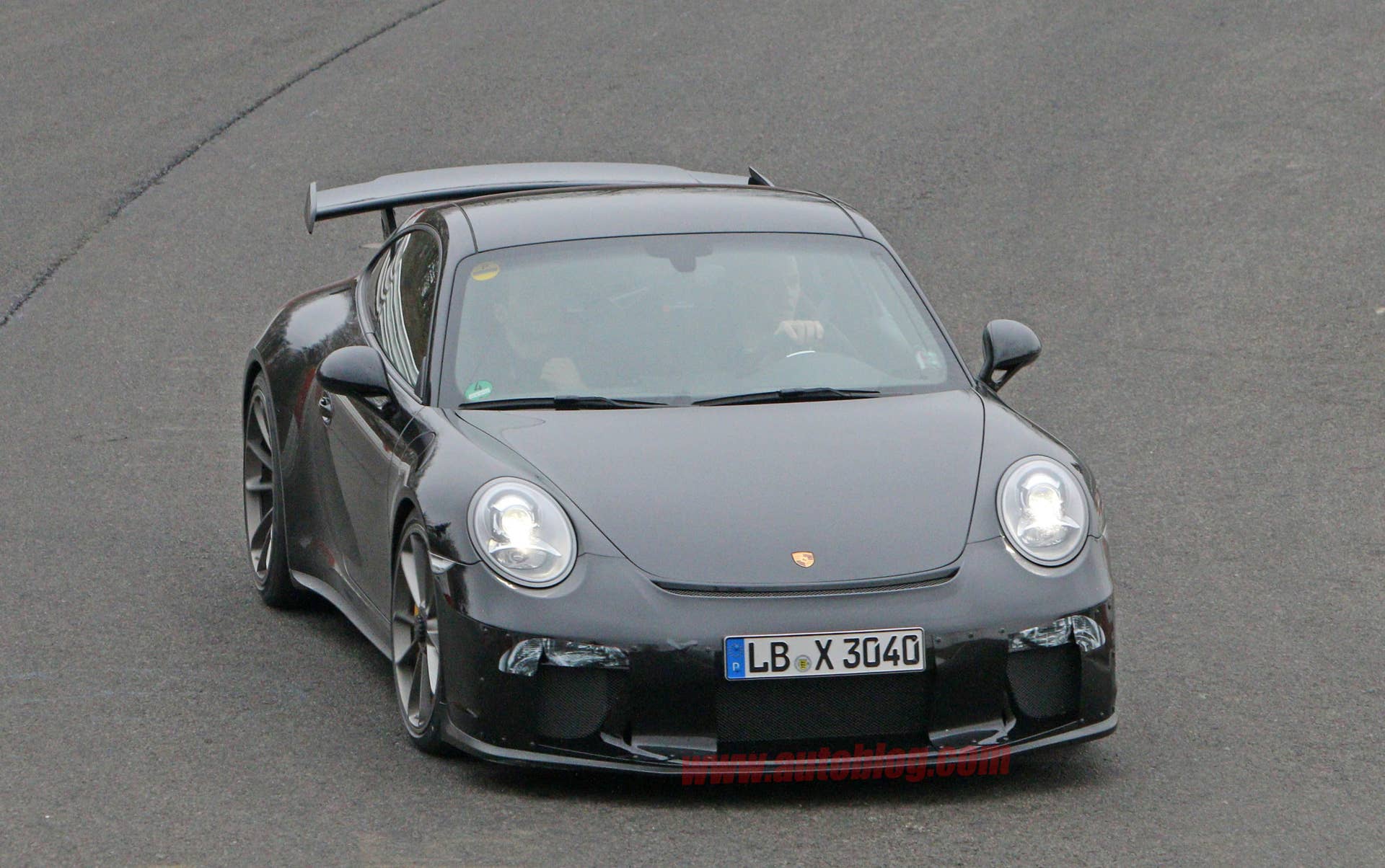 Porsche 911 GT3 prototype front 3/4