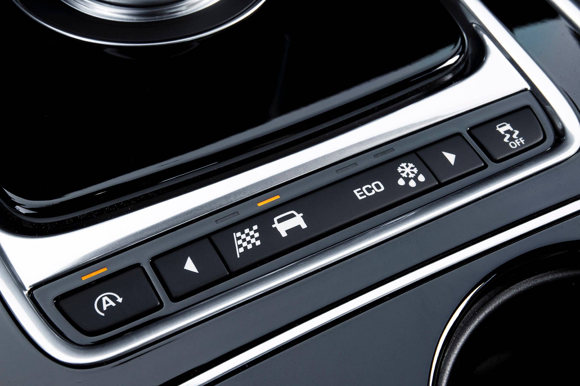 2017 Jaguar XE drive modes