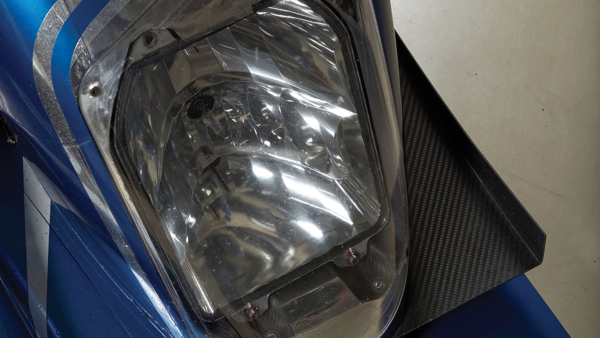 2008 Peugeot 908 HDi FAP headlight