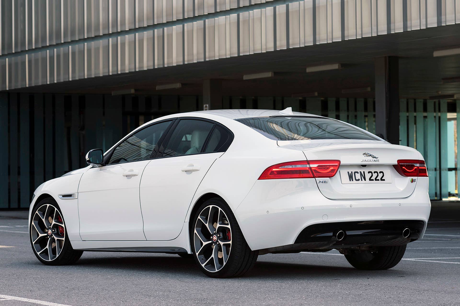 2017 Jaguar XE rear 3/4 view