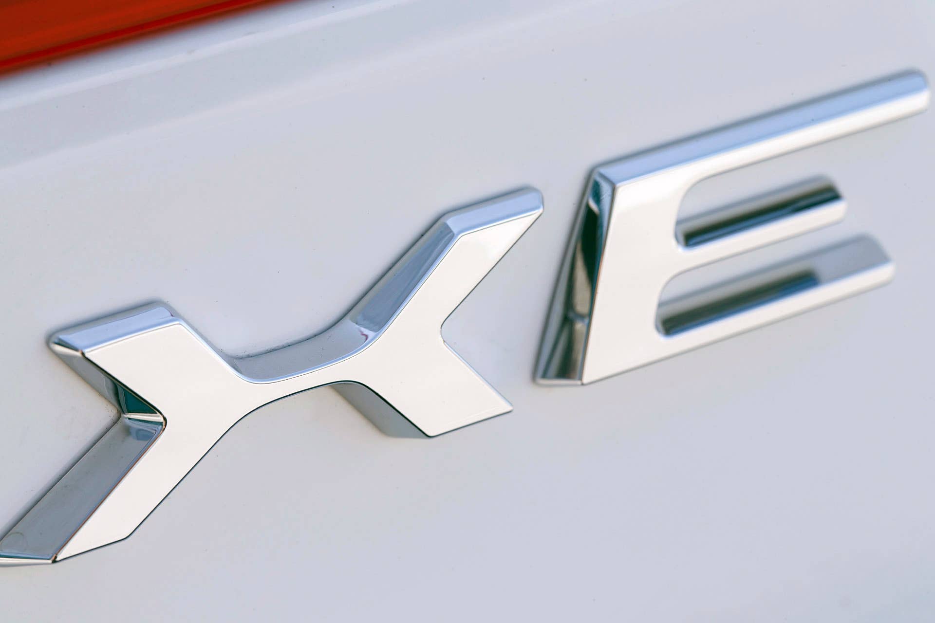 2017 Jaguar XE badge