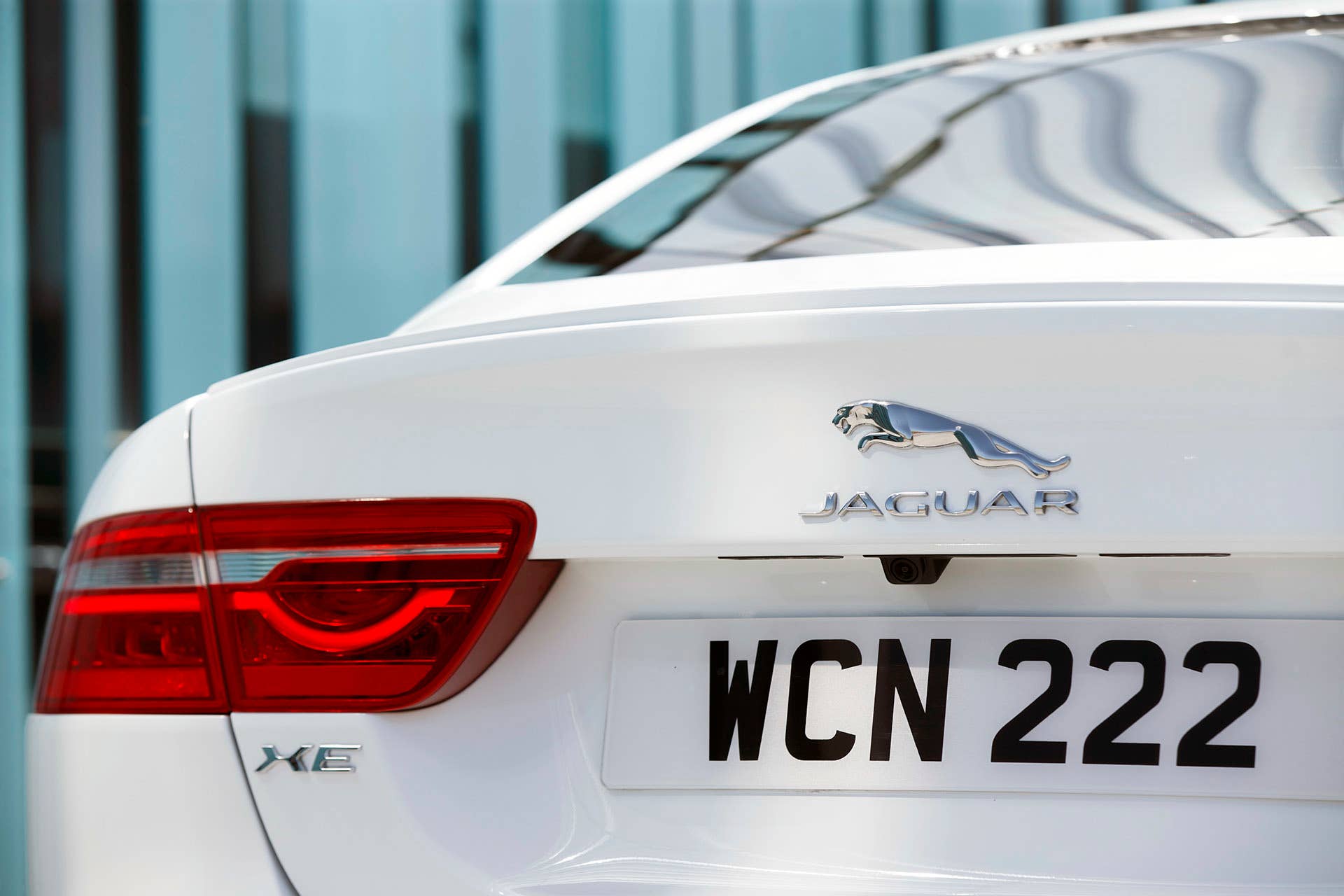 2017 Jaguar XE rear detail