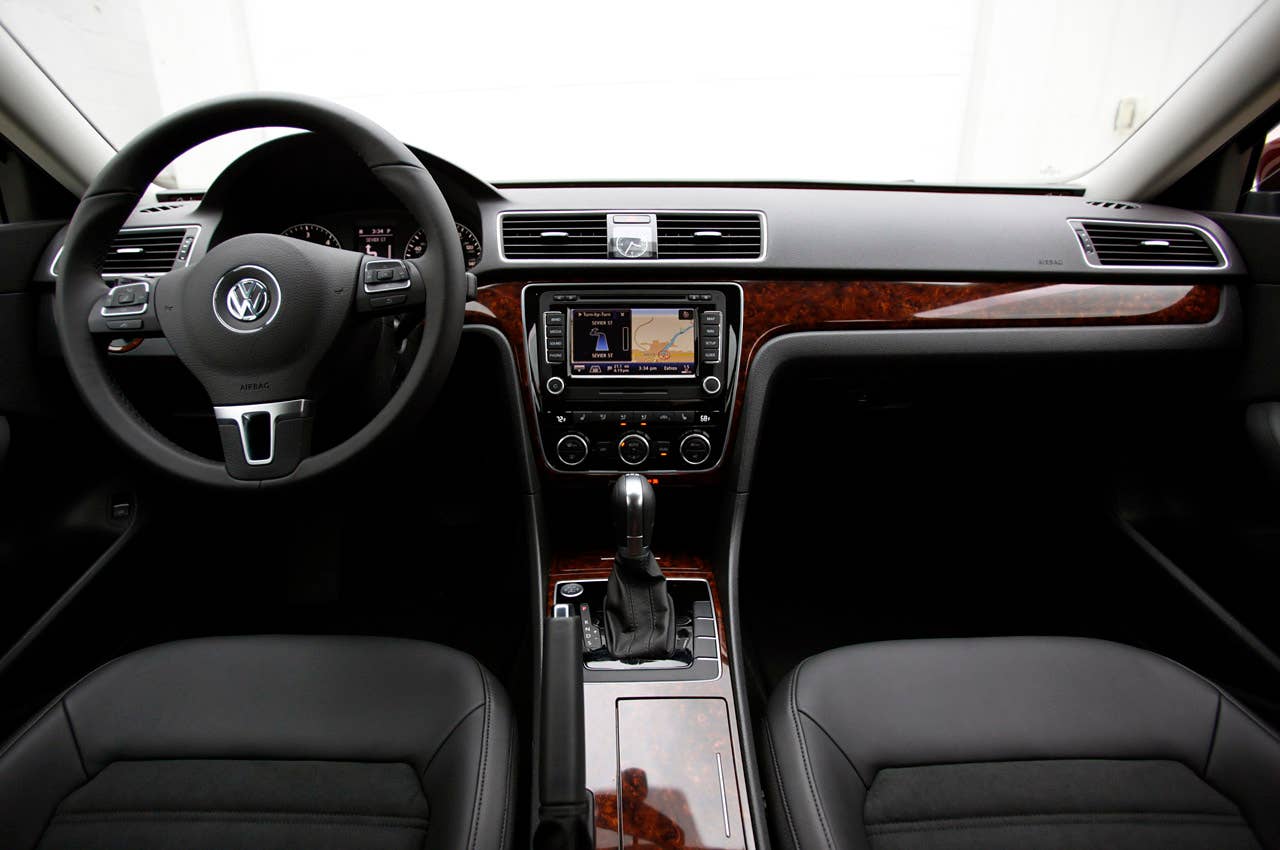 2012 Volkswagen Passat interior