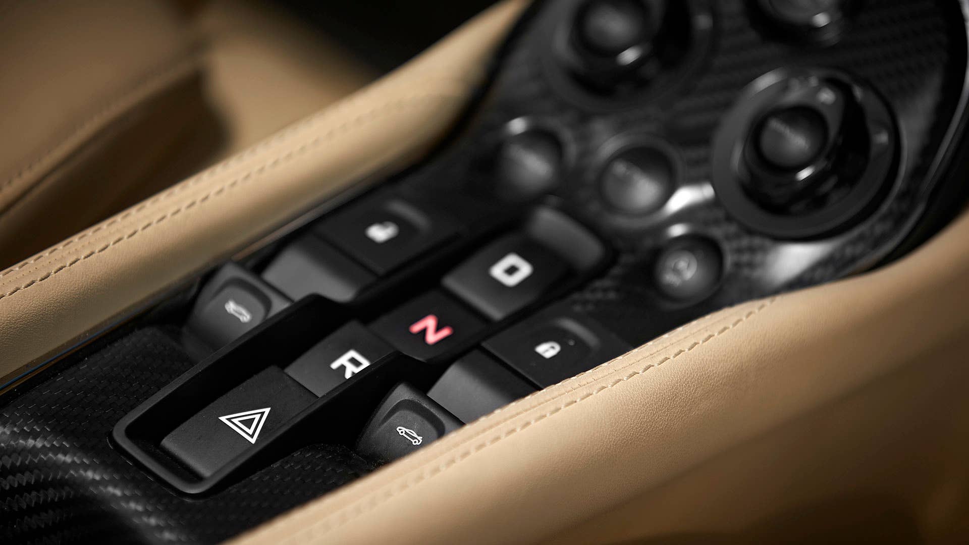 2017 McLaren 570GT gear selector