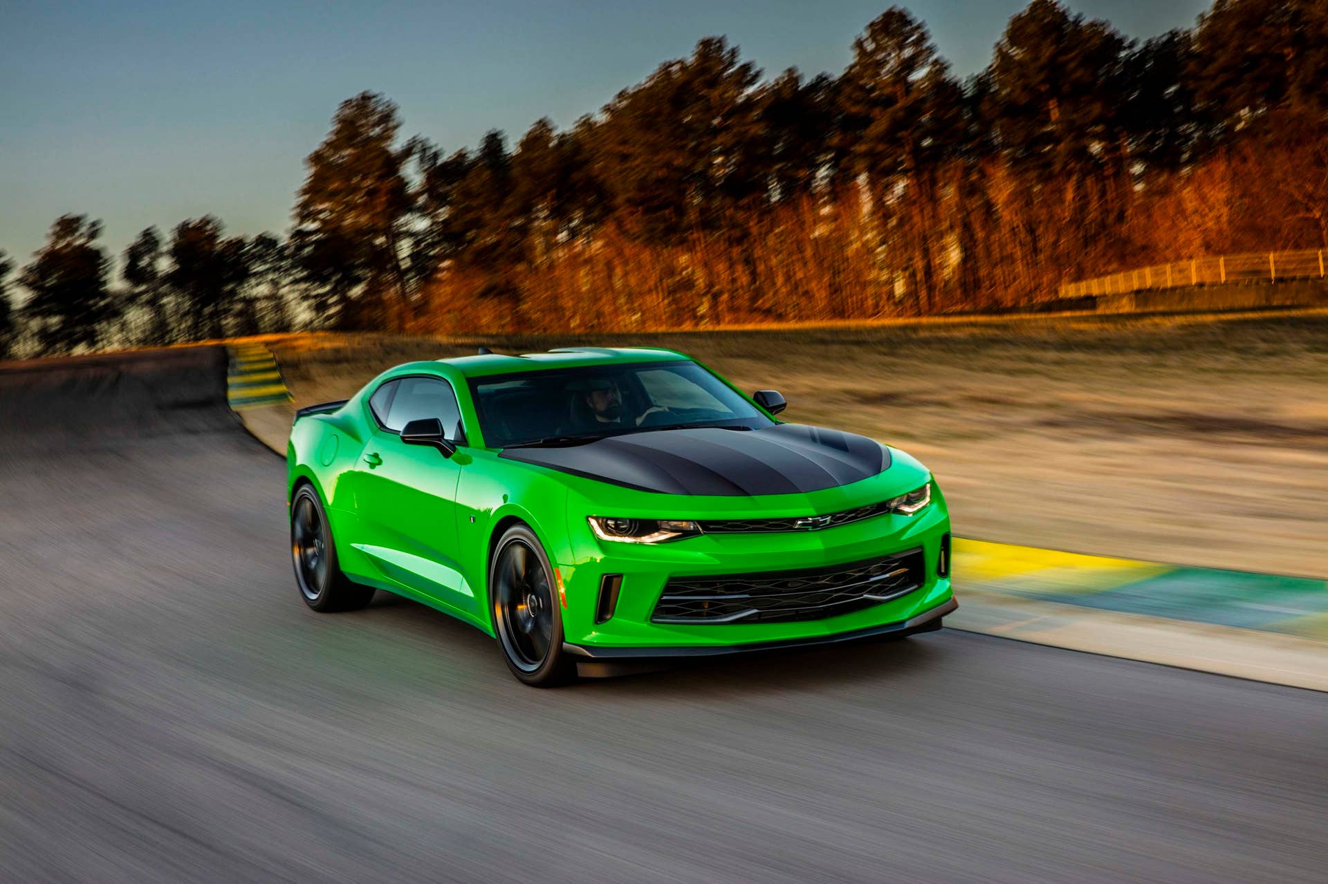 2017 Chevy Camaro 1LE front