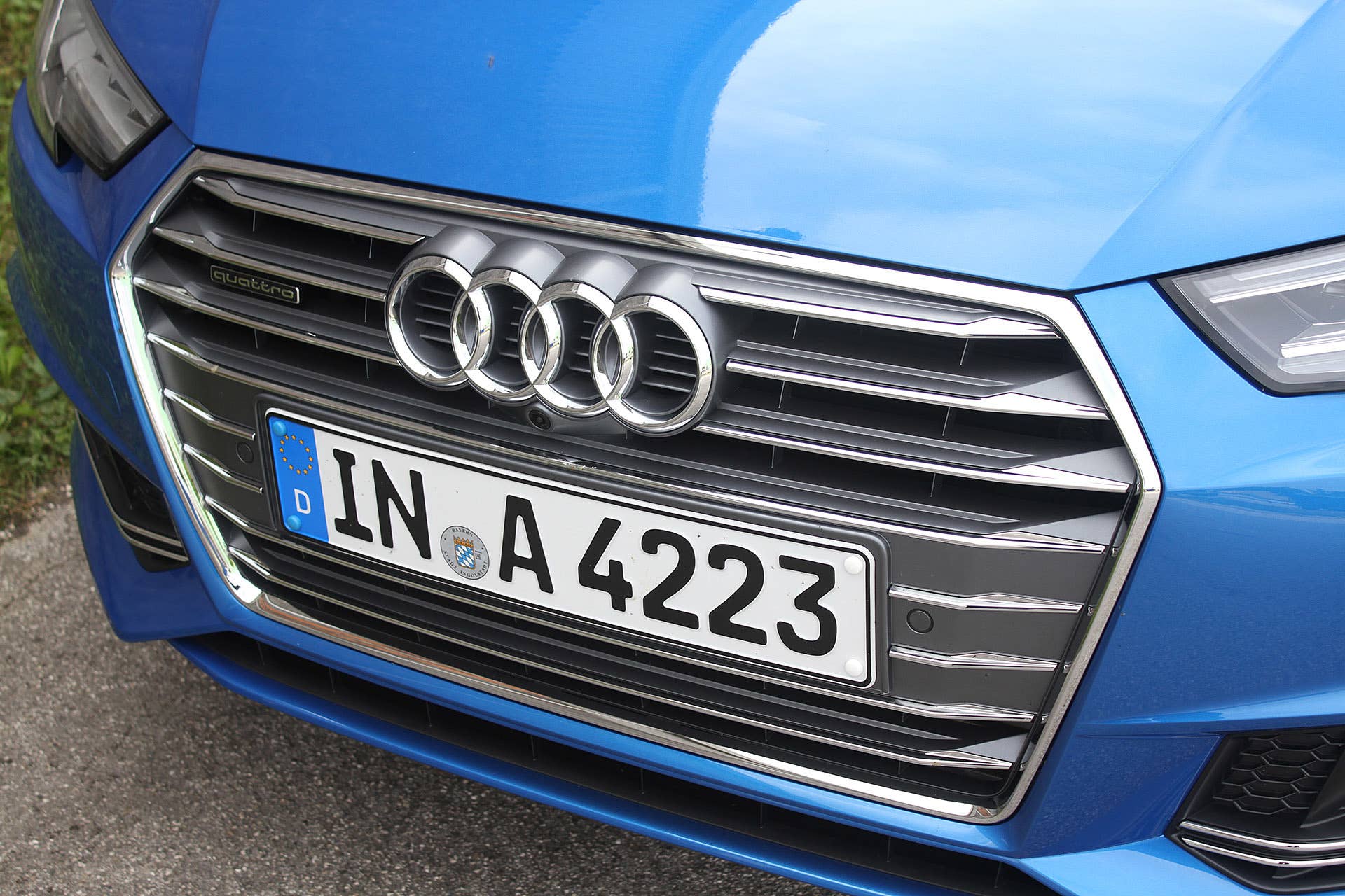 2017 Audi A4 grille