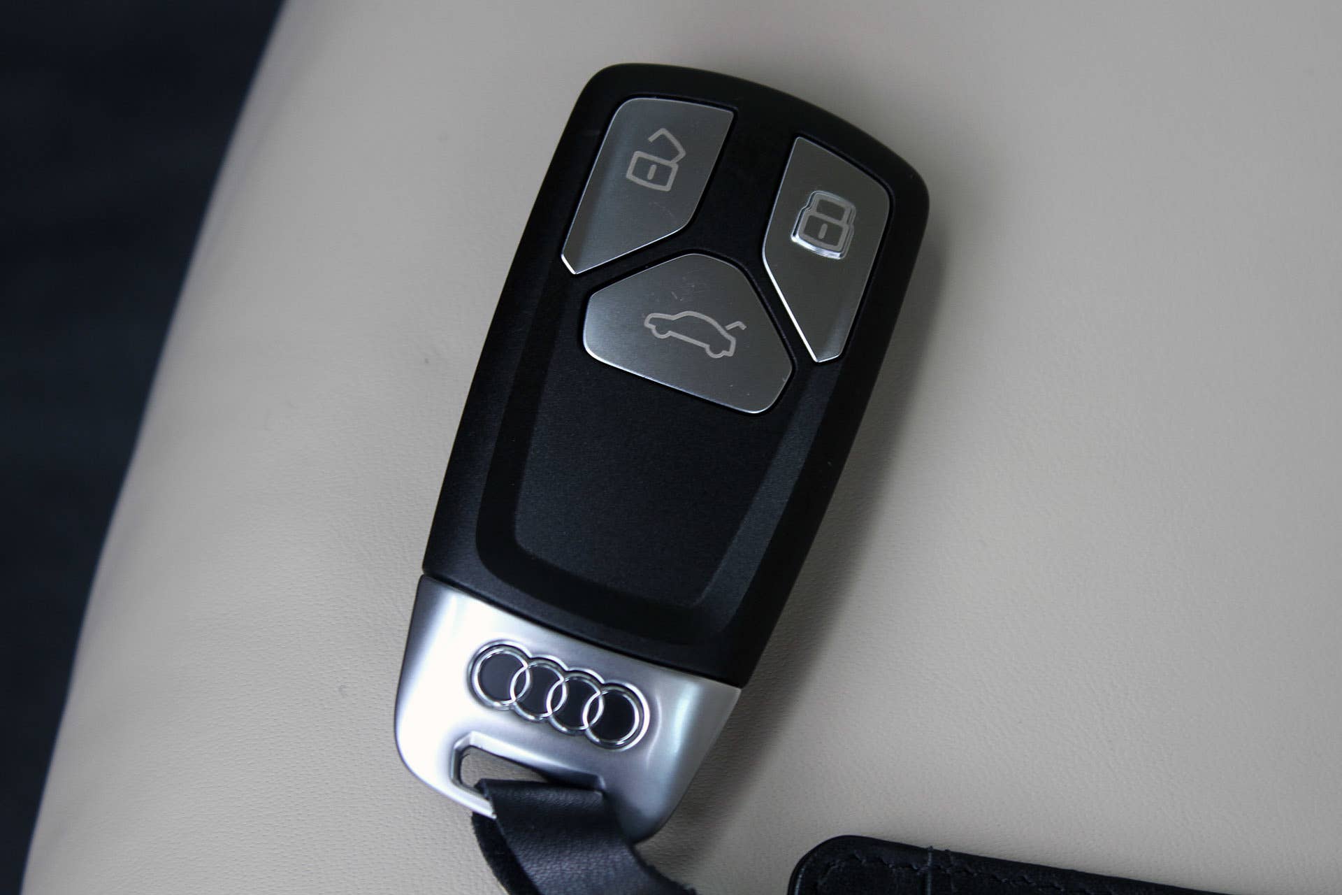 2017 Audi A4 key