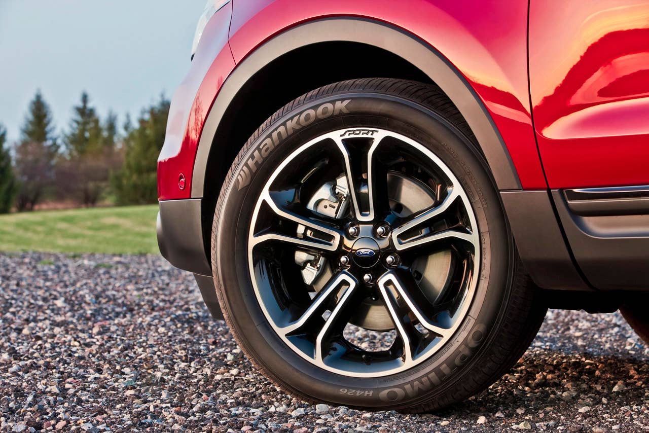 2013 Ford Explorer Sport: The first-ever high-performance Explorer model features a 365-horsepower, 3.5-liter EcoBoost V6, structural chassis enhancements for improved dynamics, and sporty design cues. (03/28/12)