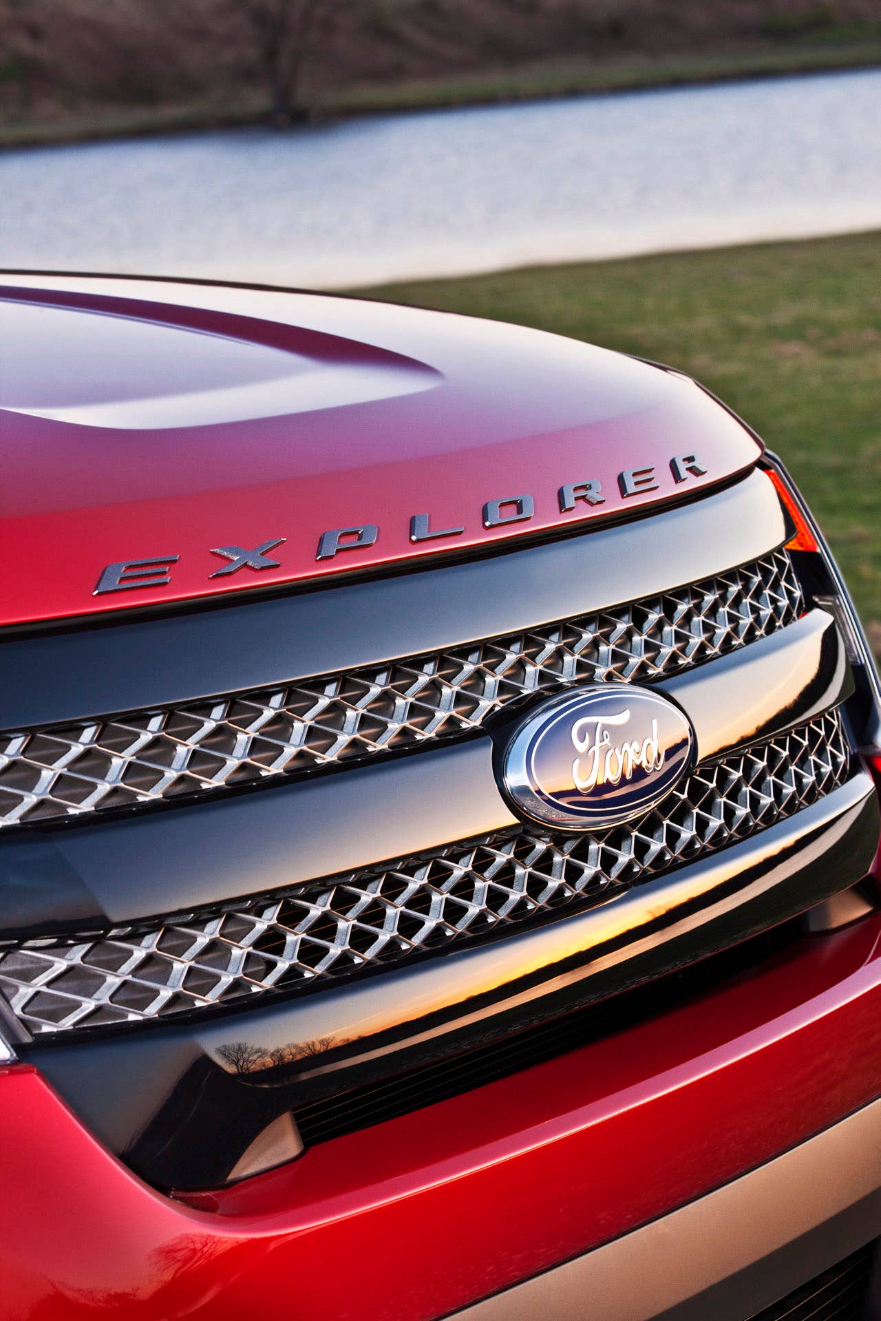 2013 Ford Explorer Sport: The first-ever high-performance Explorer model features a 365-horsepower, 3.5-liter EcoBoost V6, structural chassis enhancements for improved dynamics, and sporty design cues. (03/28/12)
