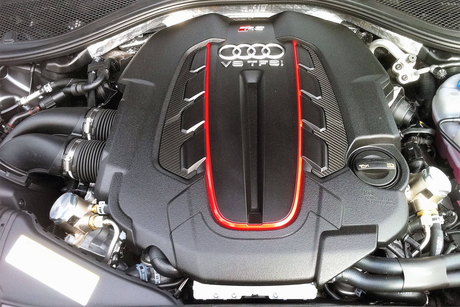 2016 Audi RS 7 Performance engine