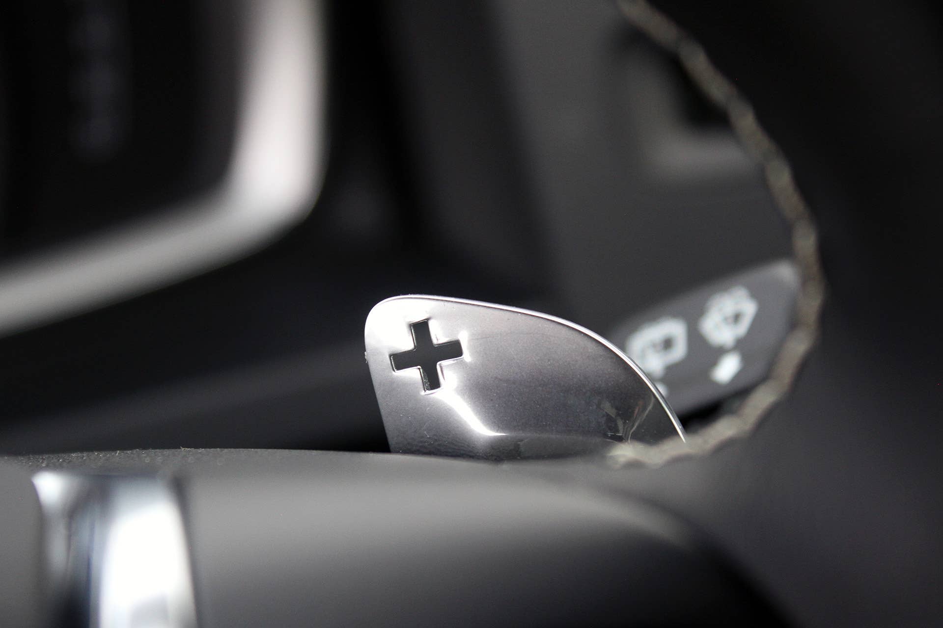 2016 Volvo V60 Polestar paddle shifter