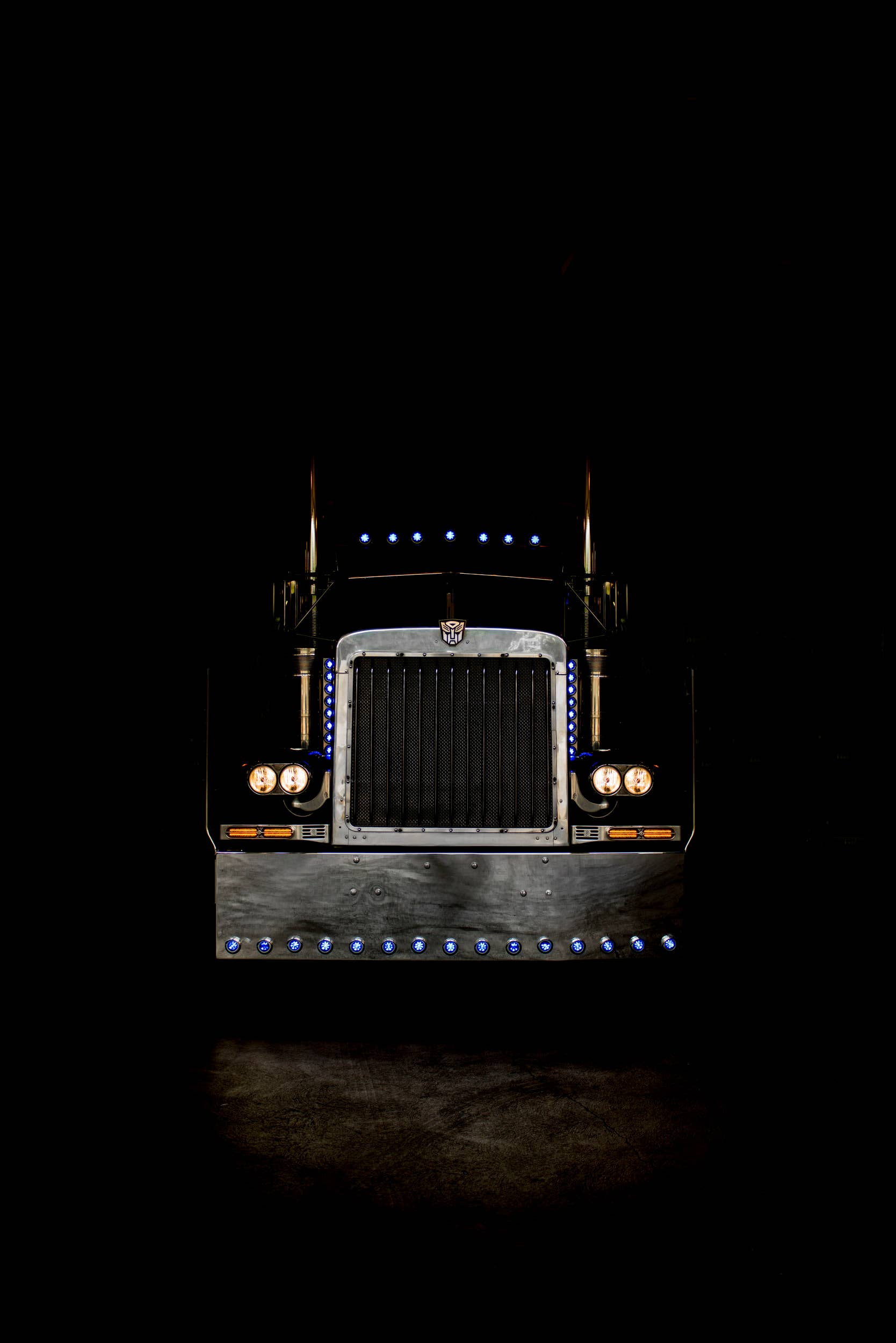 transformers auction optimus prime front