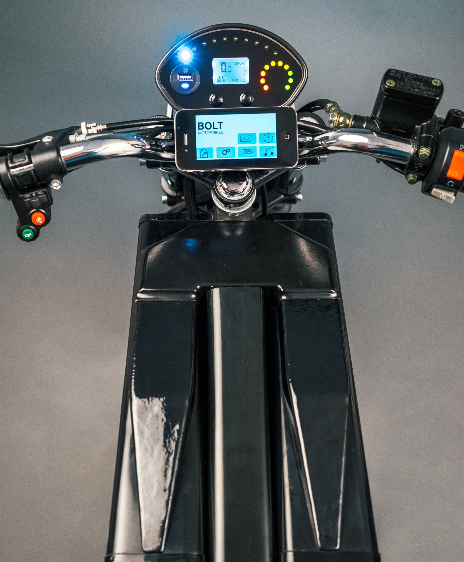 Bolt Motorbikes M-1 electric moped handlbar in studio