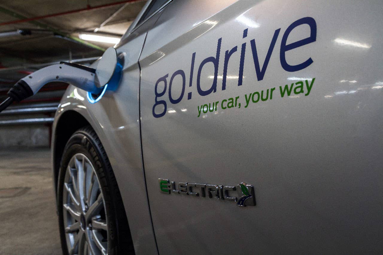 ford godrive carsharing in london charging