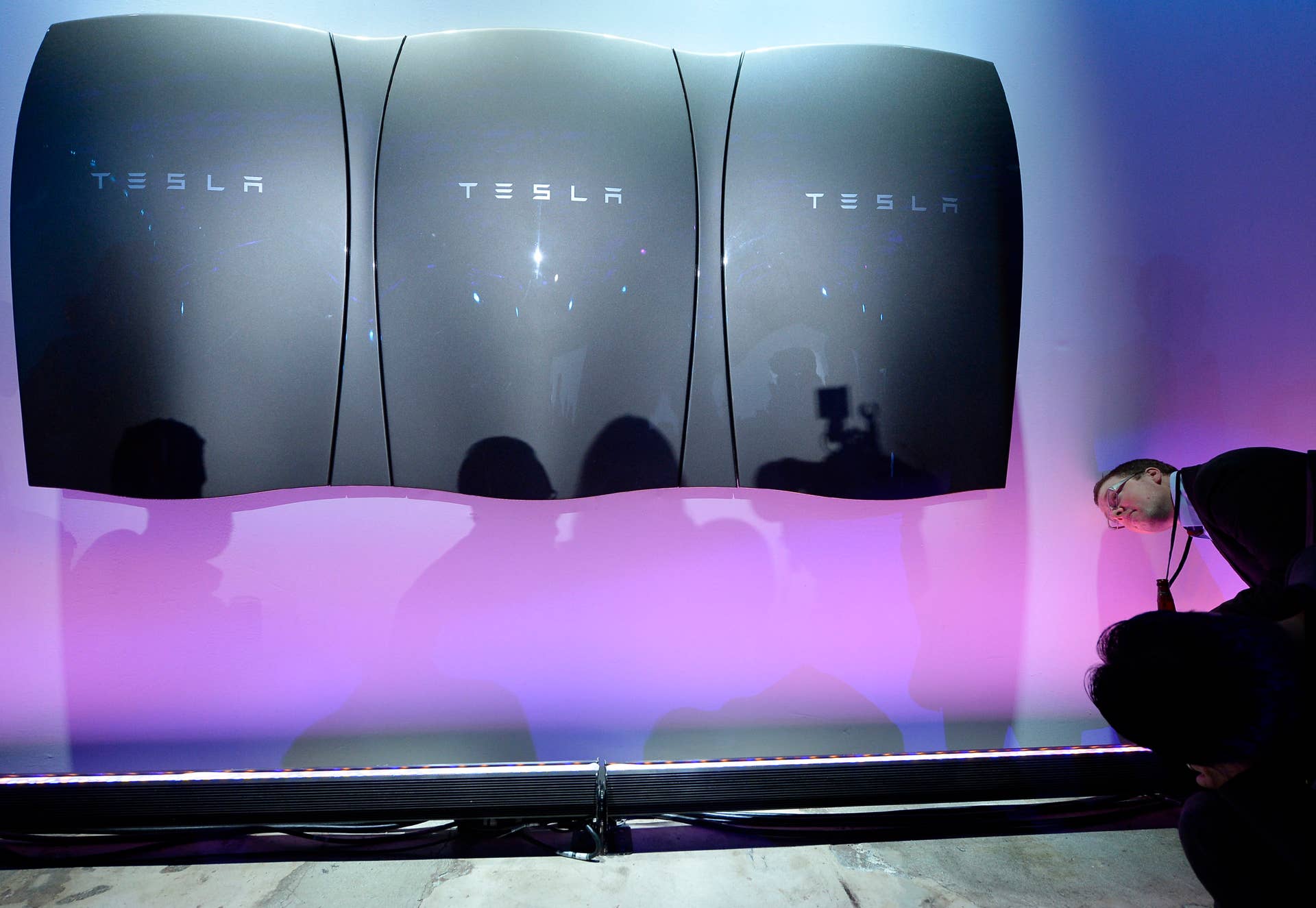 Tesla Unveils New Battery System