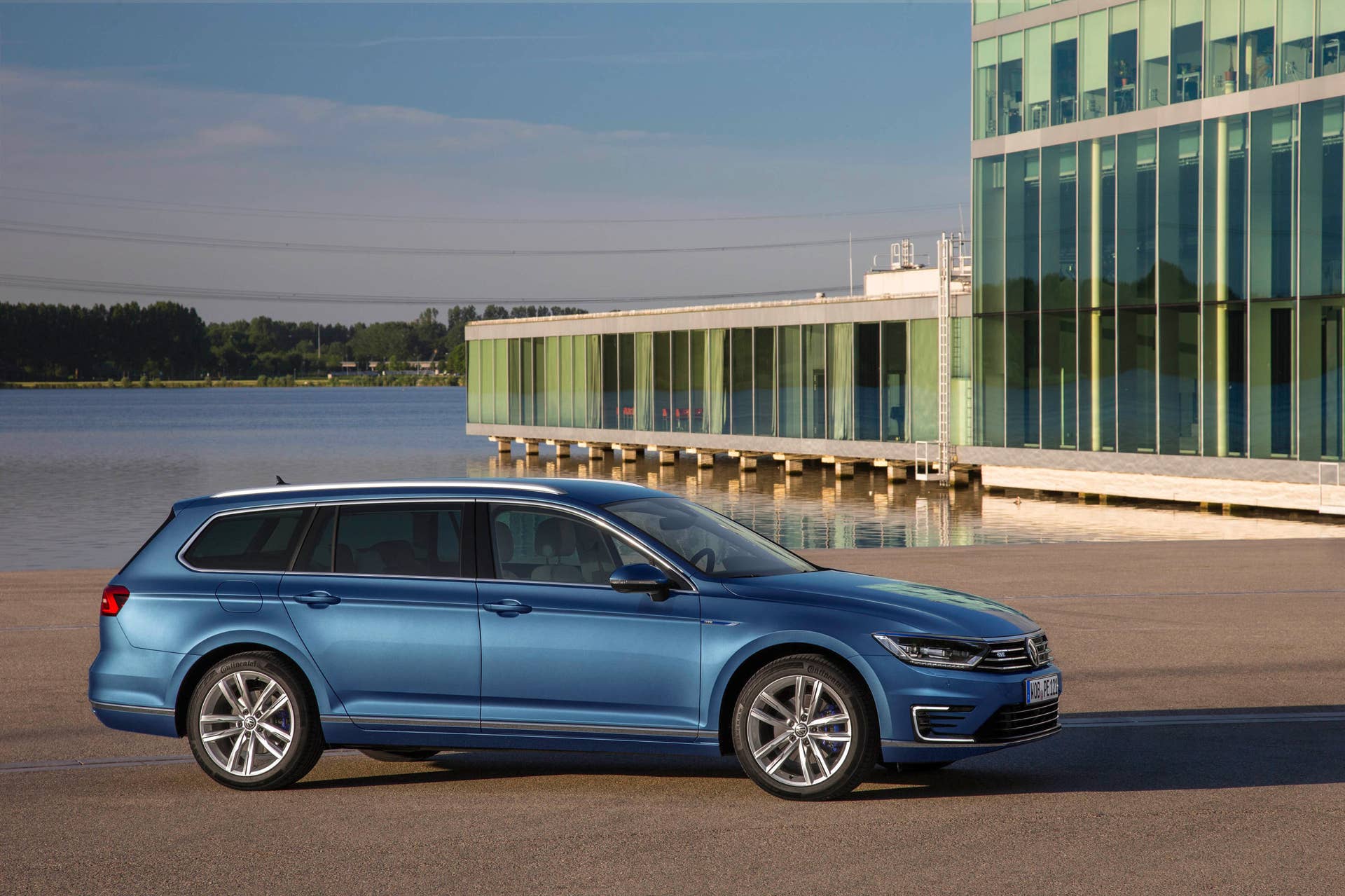 2015 VW Passat GTE Variant