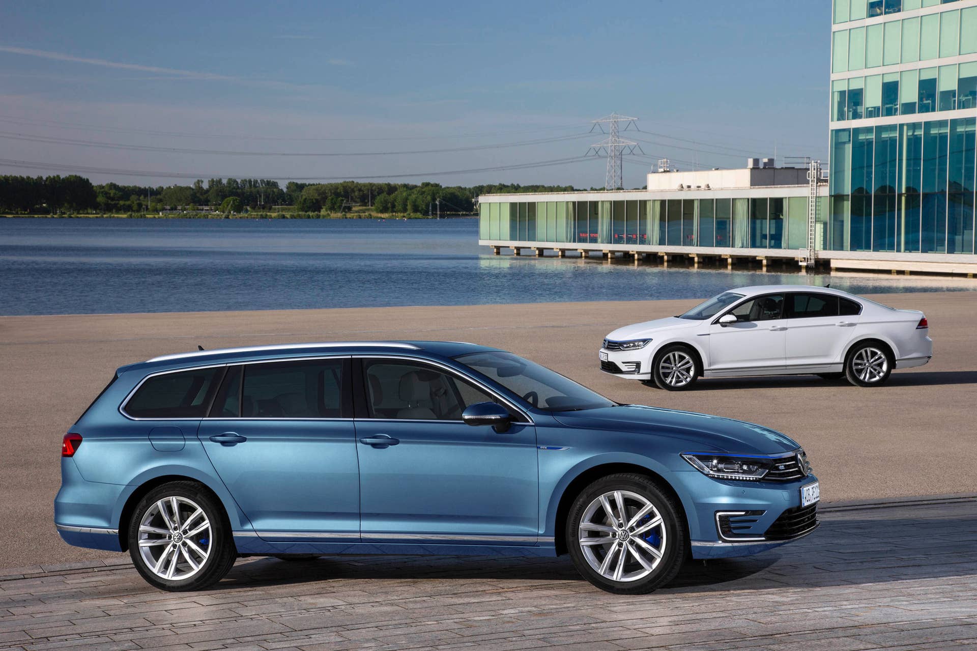 VW Passat GTE and Passat Variant GTE