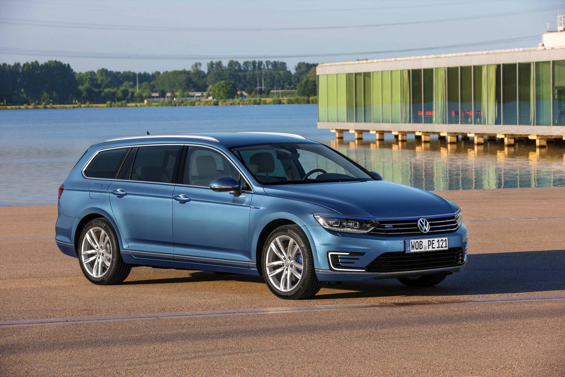 VW Passat GTE Variant
