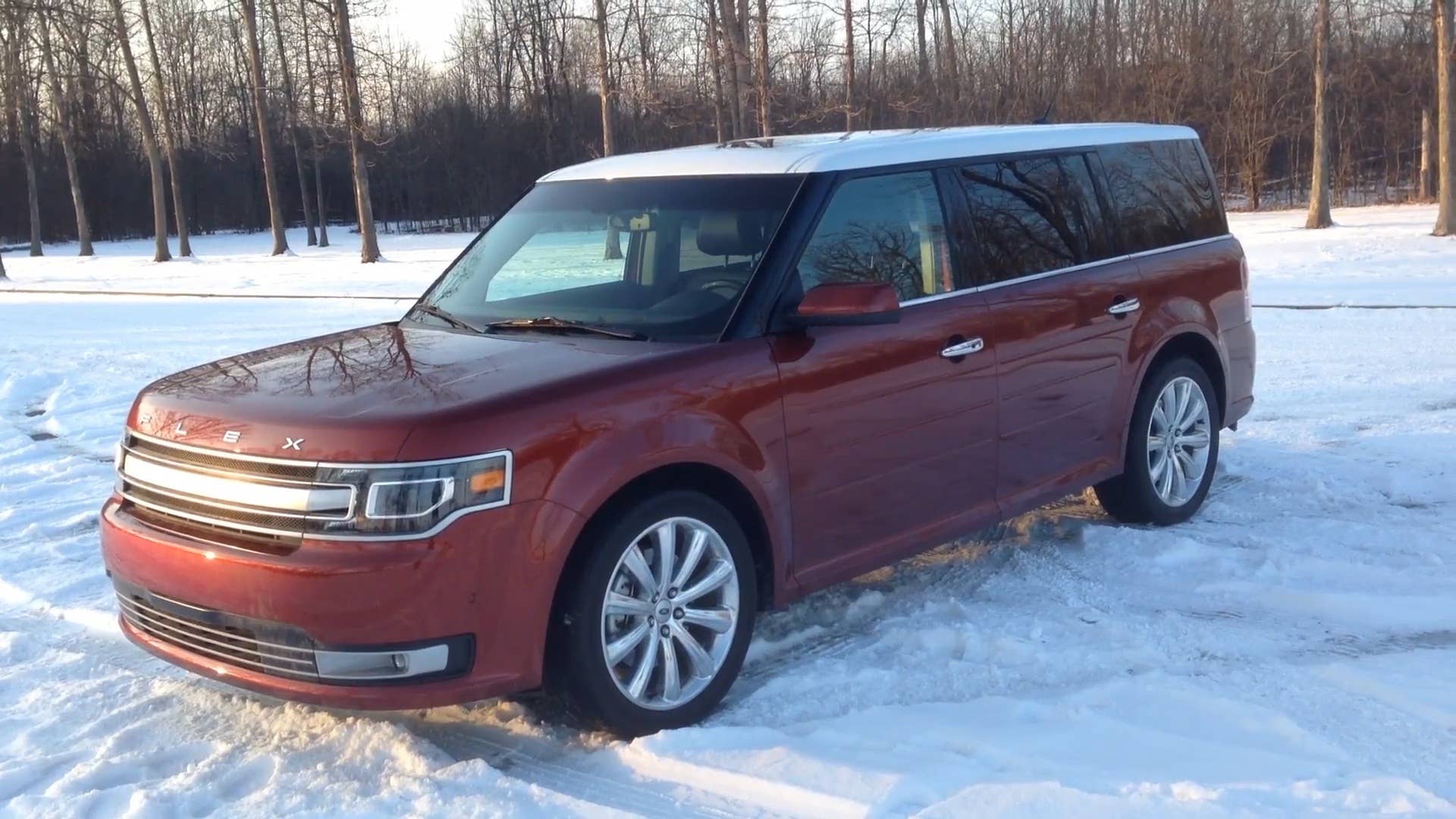 Autoblog's Greg Migliore takes a spin in the 2015 Ford Flex in this Daily Driver micro-review. Although this model has been around for a while, its unique styling still stands out from the crowd.