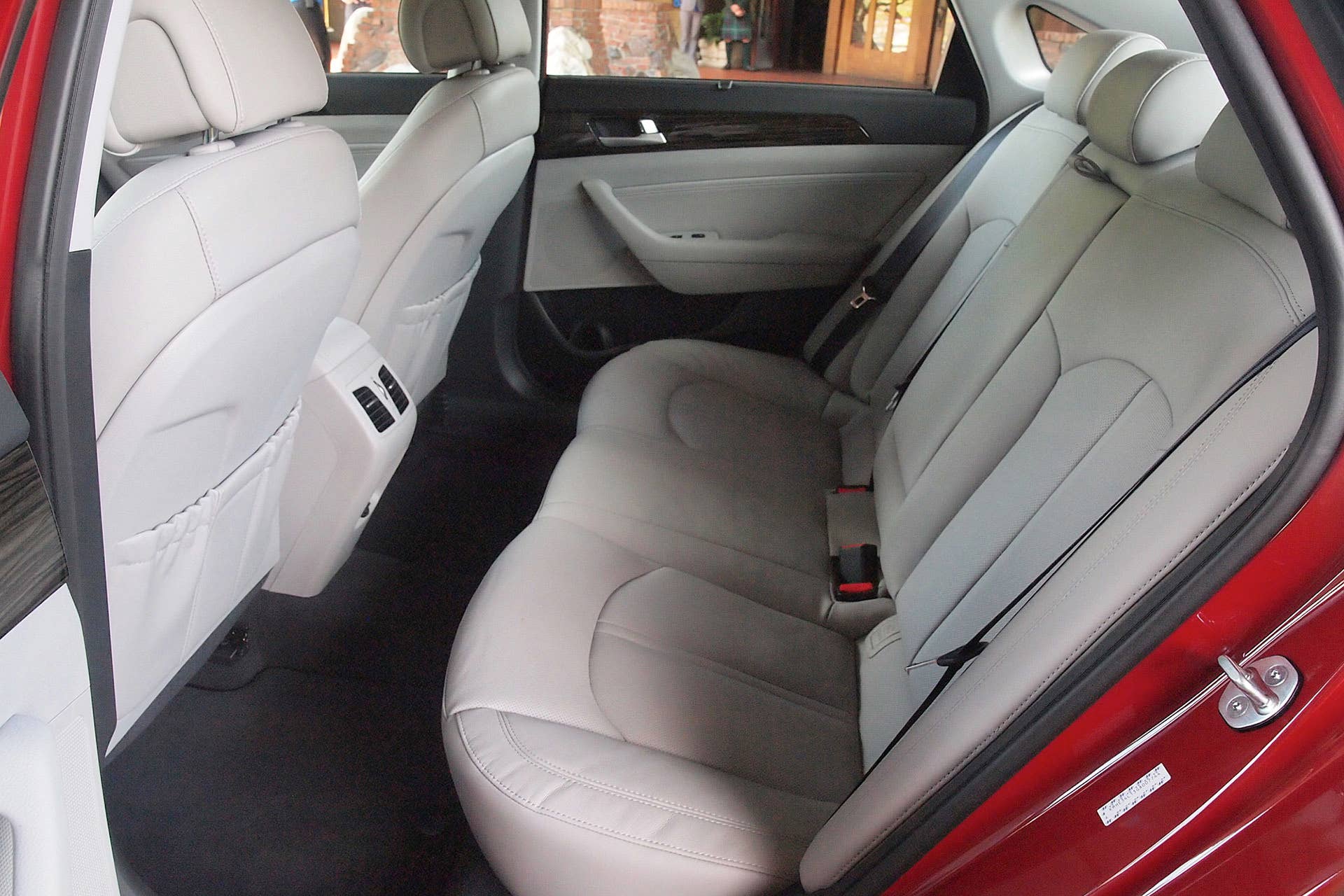 2016 Hyundai Sonata Hybrid rear seats