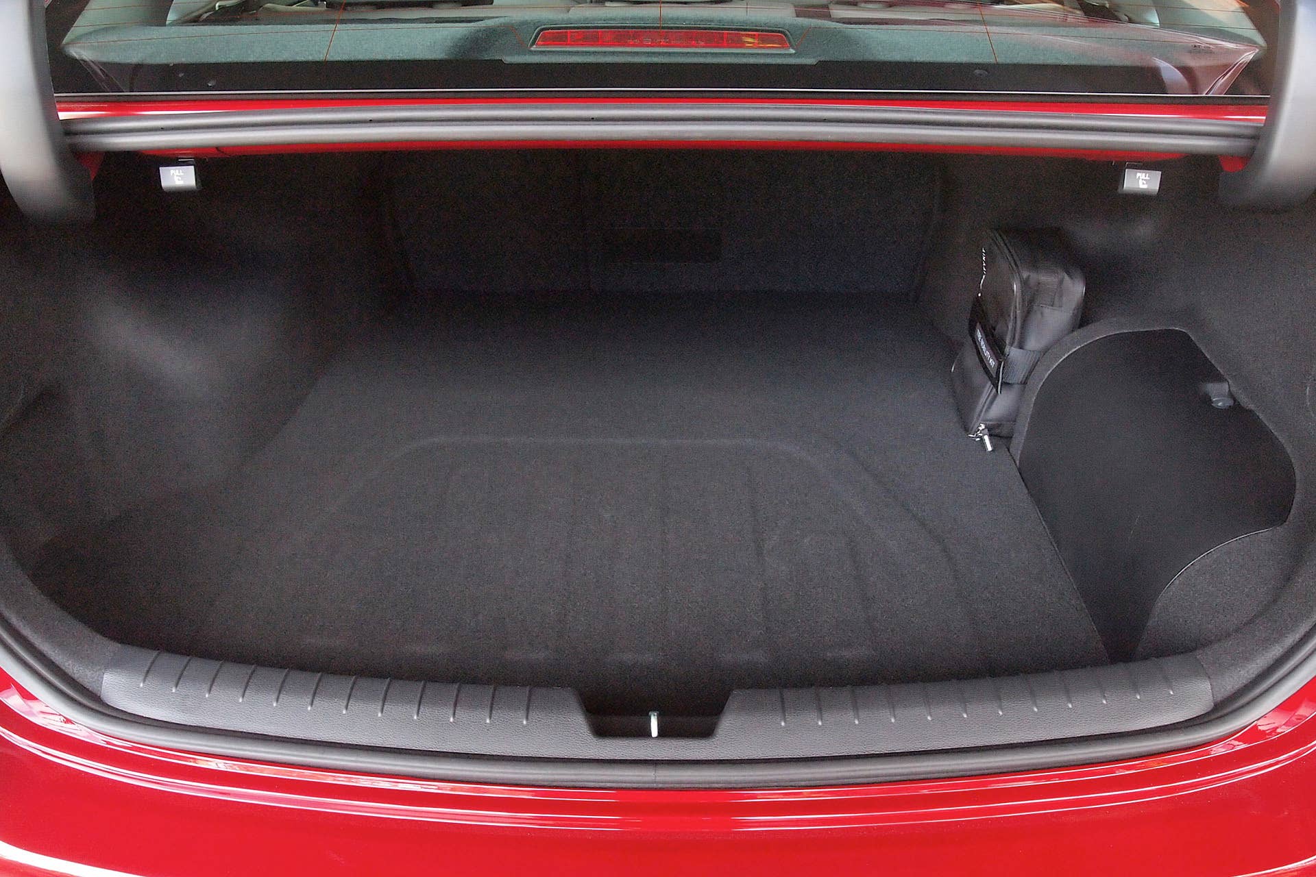 2016 Hyundai Sonata Hybrid trunk