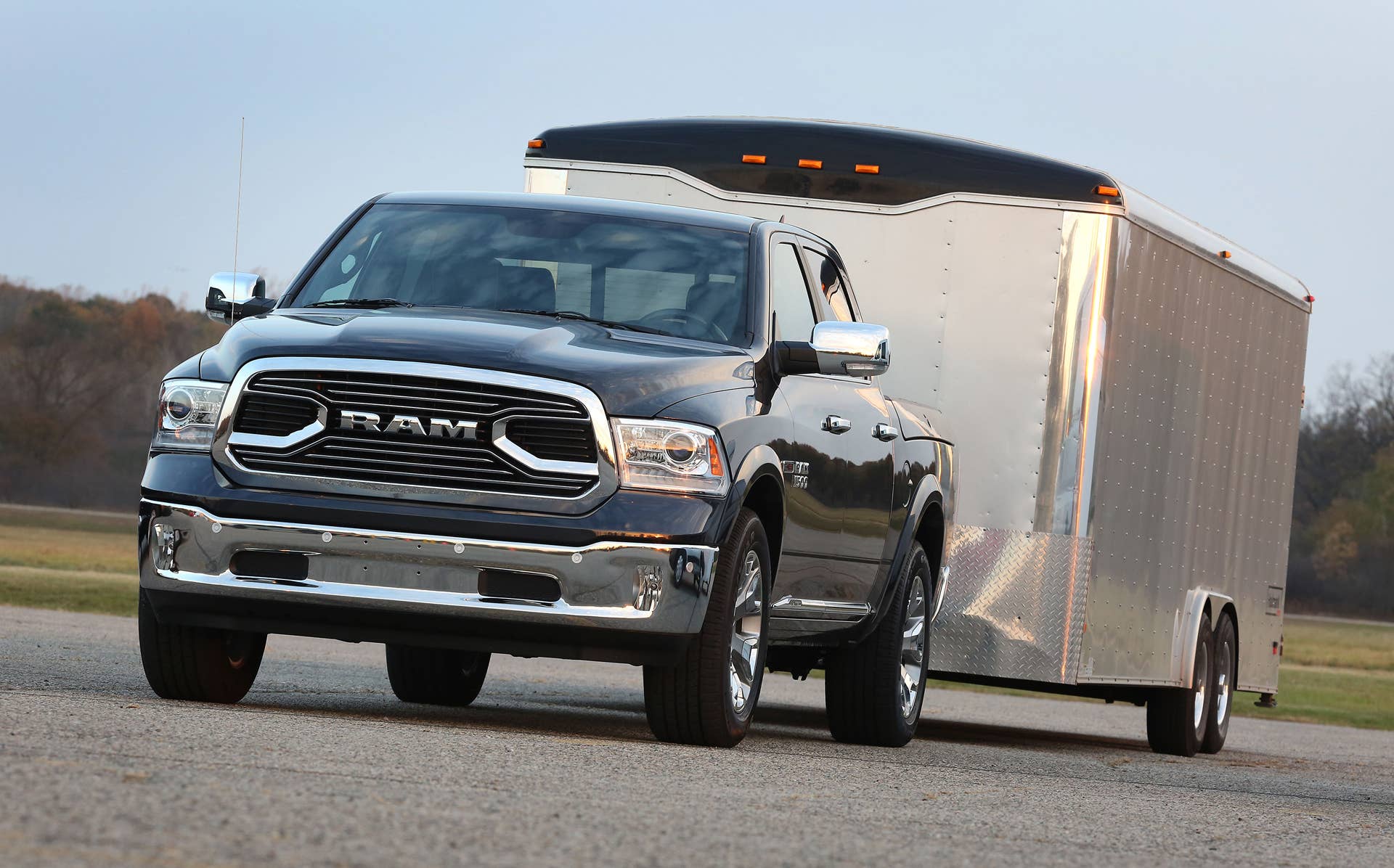 2016 RAM 1500 Limited â 2016 RAM Heavy Hauler Media Program