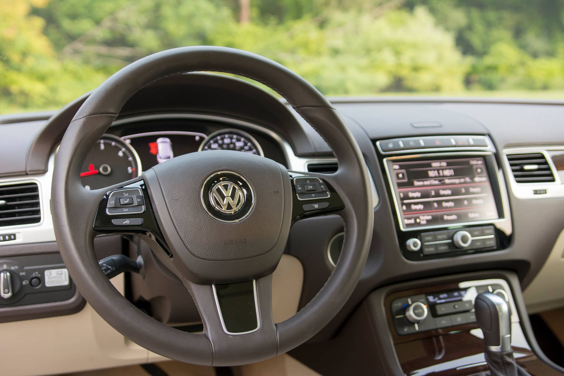 vw cabin interior steering wheel volkswagen