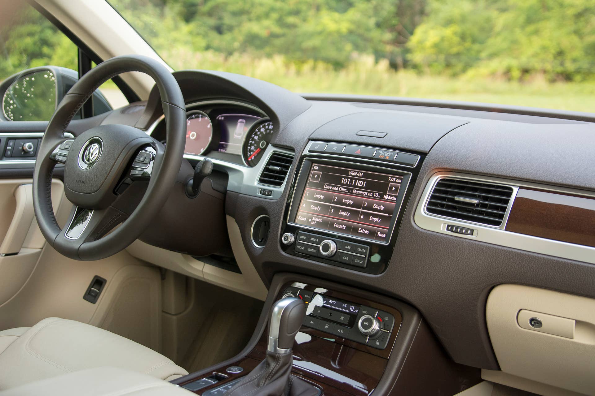 touareg volkswagen vw tdi dash navigation