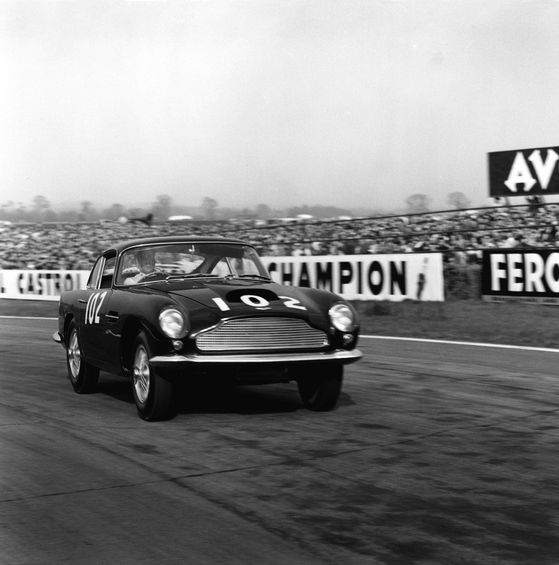 Aston Martin DB4 GT