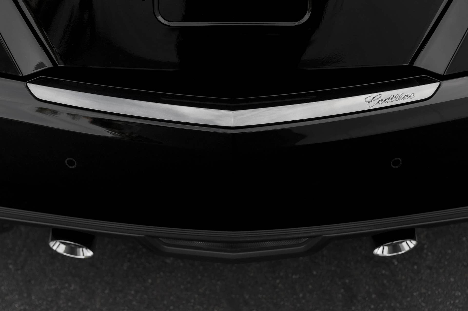 Cadillac ATS coupe with Black Chrome Package rear accent