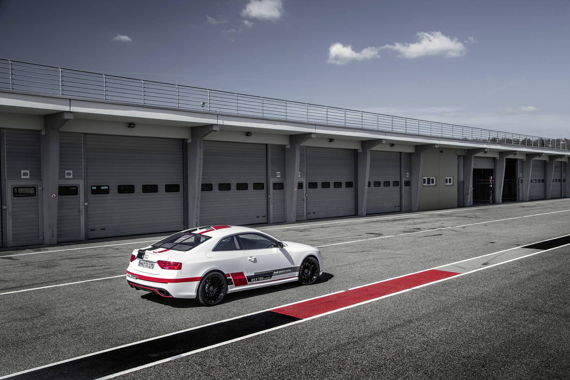 Audi RS5 TDI Competition Concept rear side 3/4