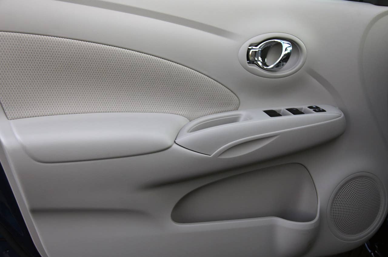 2012 Nissan Versa Sedan door
