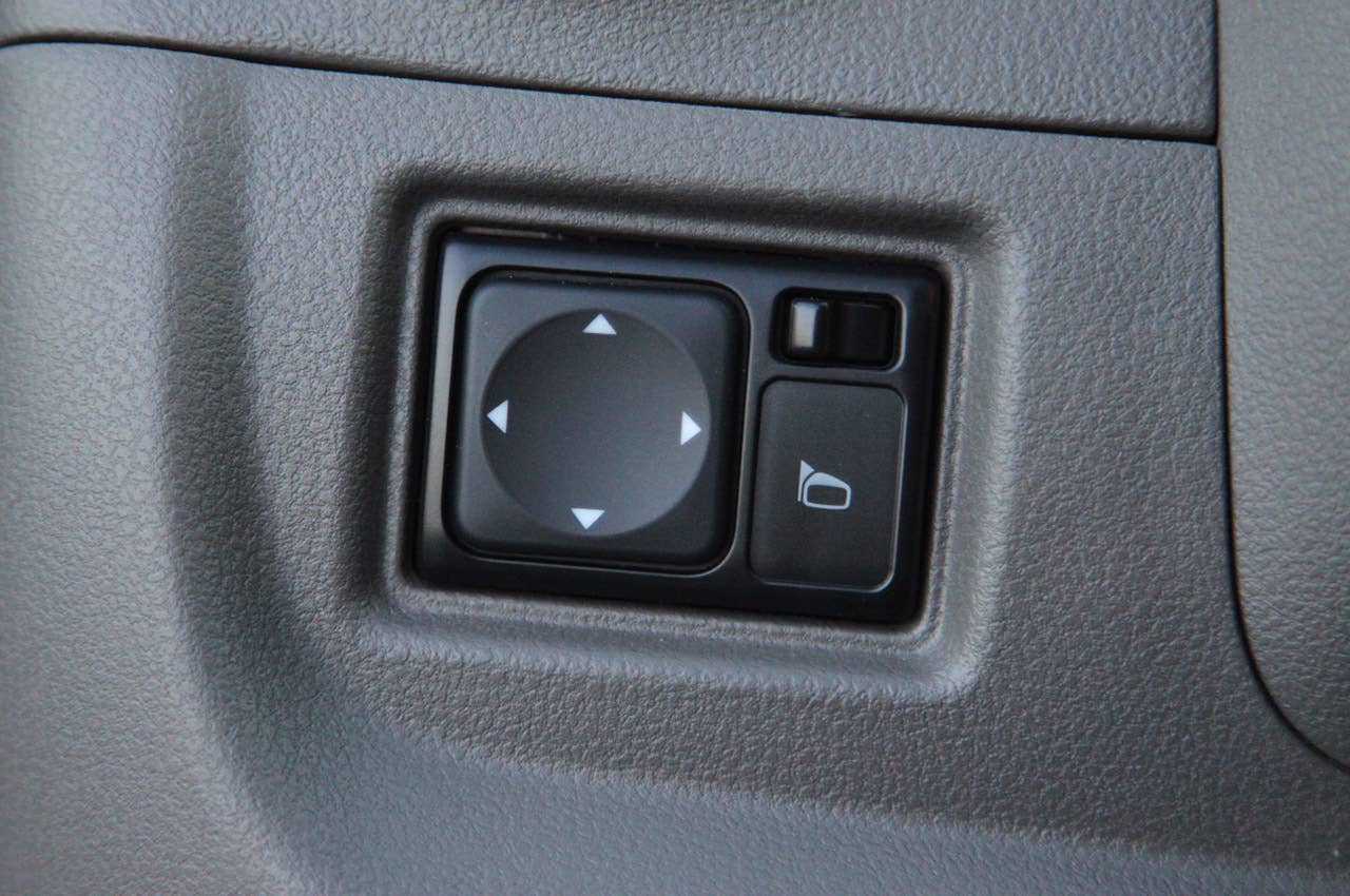 2012 Nissan Versa Sedan side mirror controls