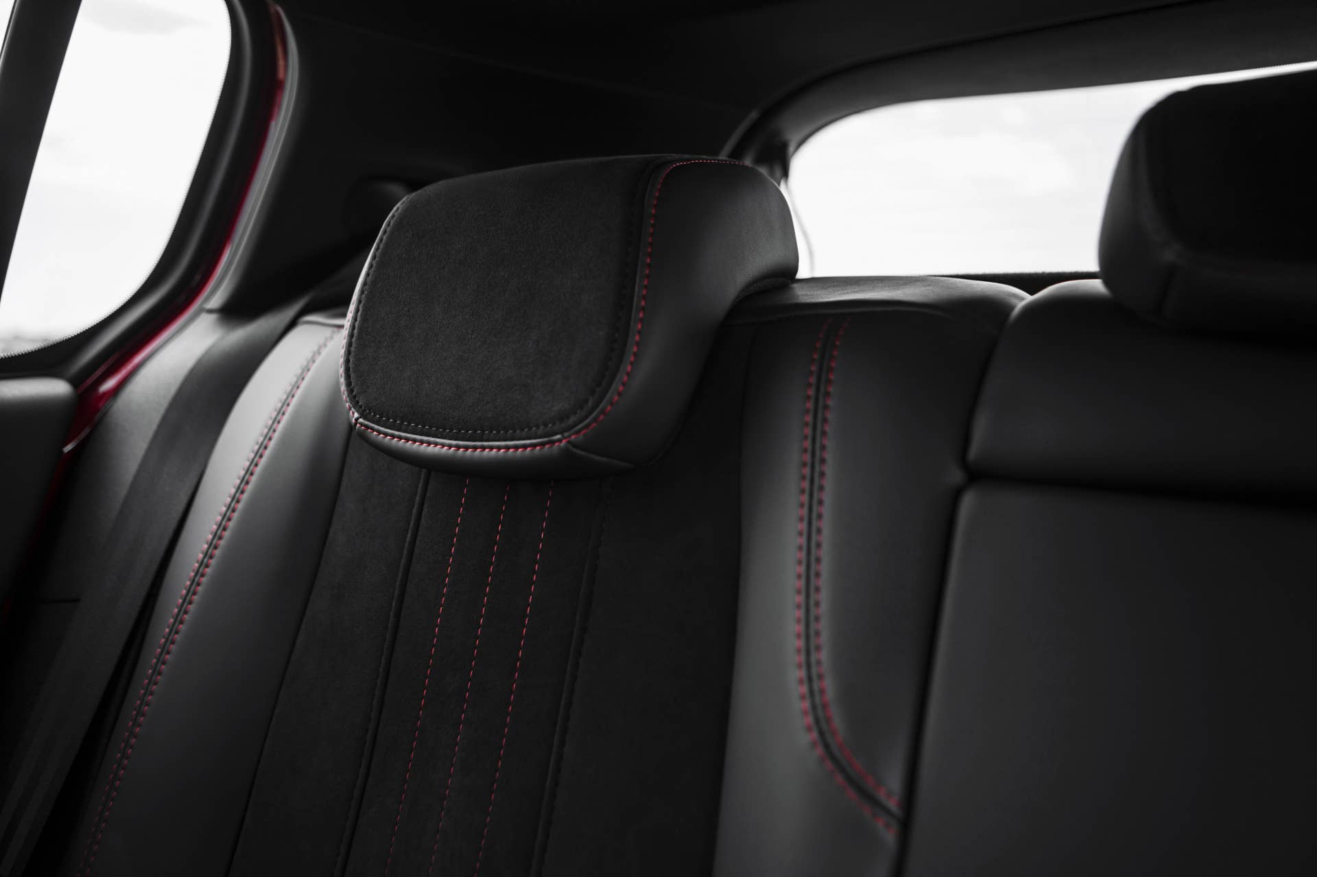 Peugeot 308 GTi rear seat